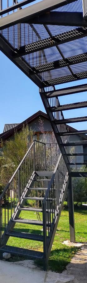 Mosqueteras Duplex Alojamientos Patagonicos 빌라라앙고스투라 외부 사진